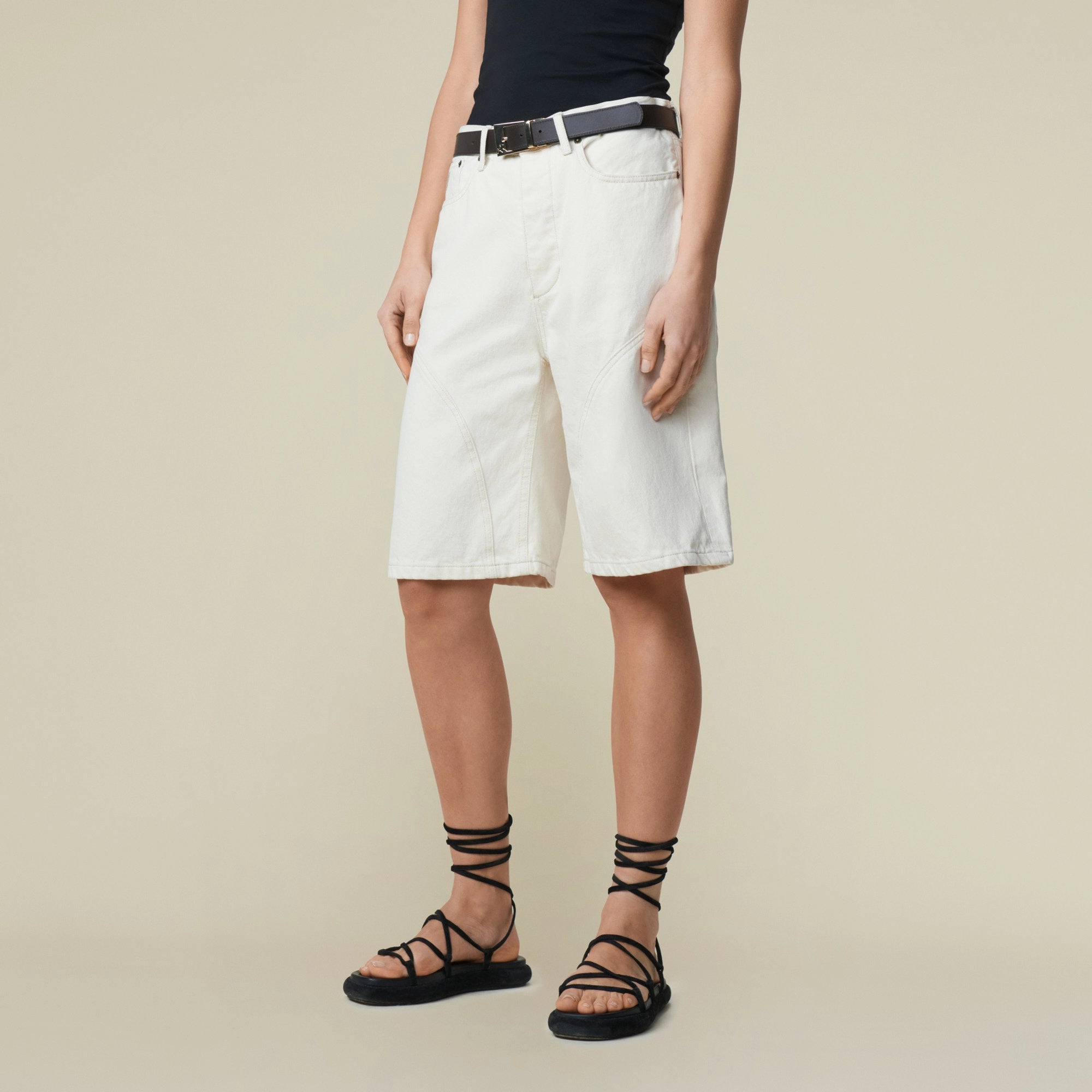 Ada Bermuda Otawa Ecru - Low Rise Short