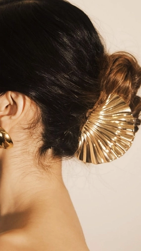 Large Shell Claw Clip - Gold