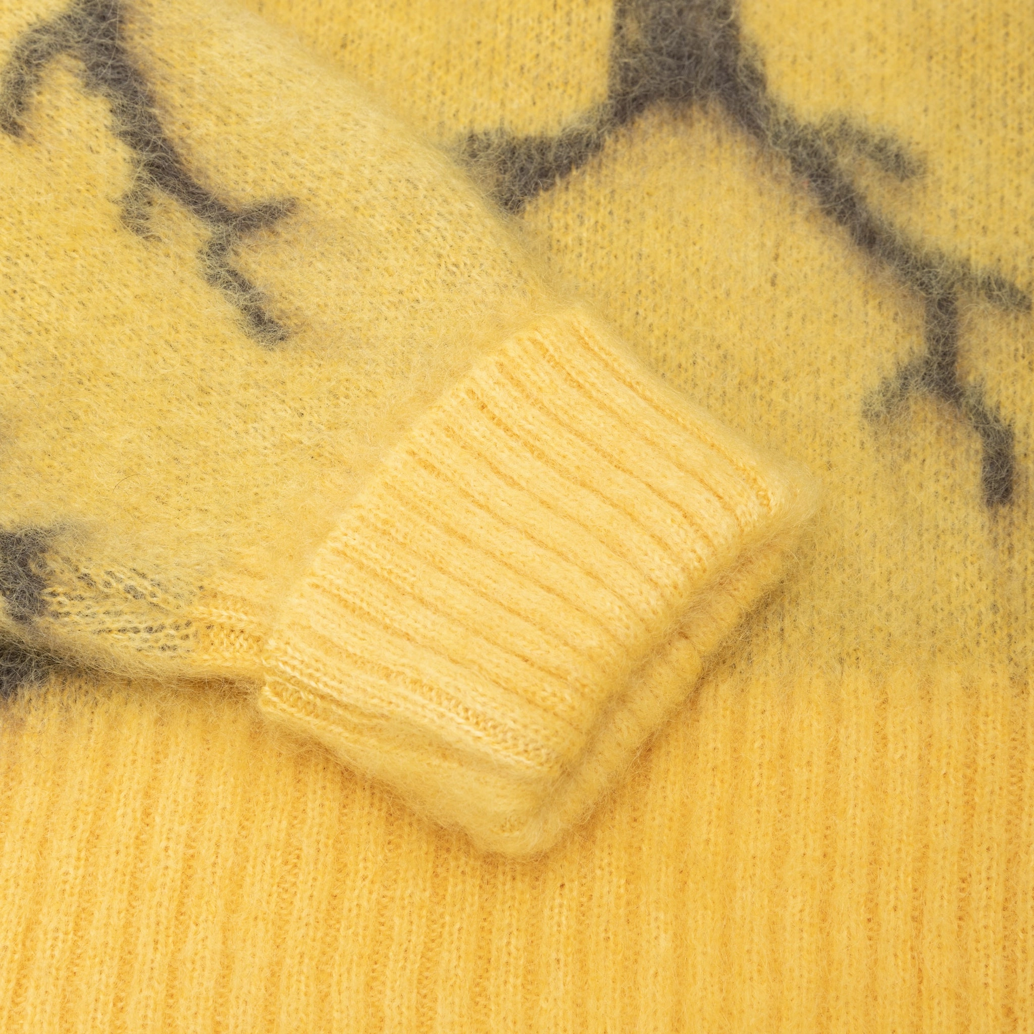 NATIVE LOOSE FIT SWEATER