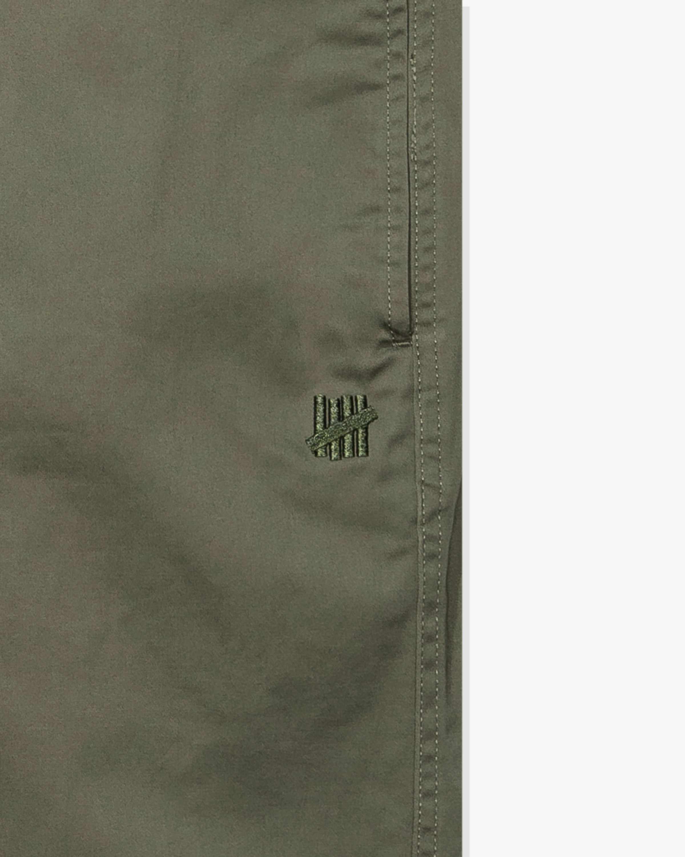 UNDEFEATED RELAXED CHINO SHORT